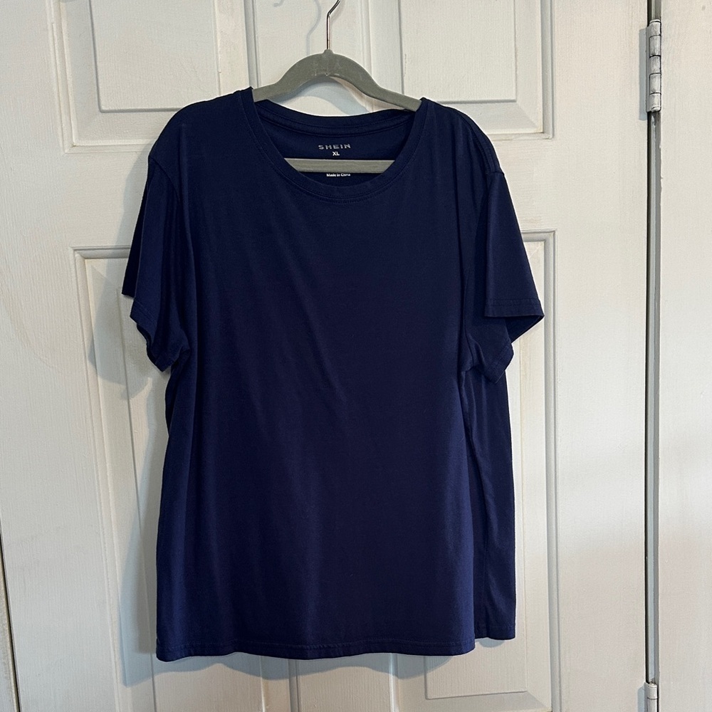 SHEIN girls navy tee size youth XL